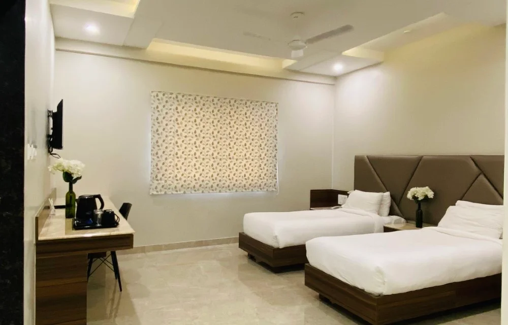Sun shine hotel
