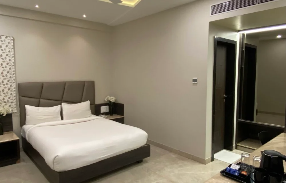 Sun shine hotel