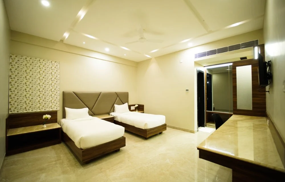 Sun shine hotel